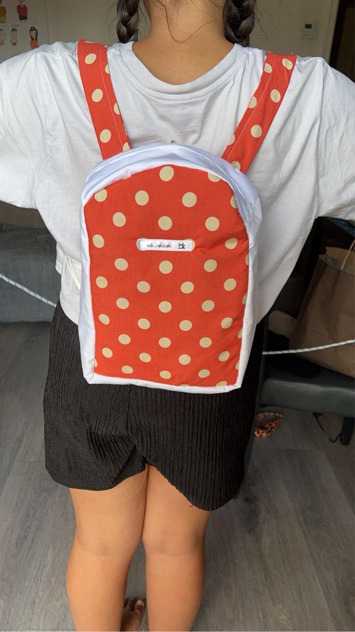 Sac à dos à pois rouge - photo numéro 2