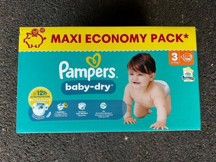 Pampers maxi economy taille 3