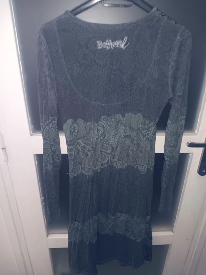 Robe Desigual taille m - photo numéro 3