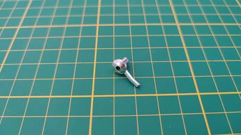 Fixation roue de secours pièce détachée miniature Mercedes Benz SSK 1928 1/18 burago BBurago #B69