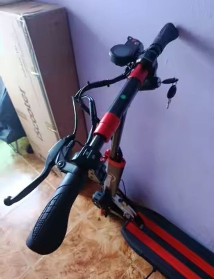 Siège démontable débridée 45 km/h 1500 watt 90km d'autonomie neuve Première main - photo numéro 10