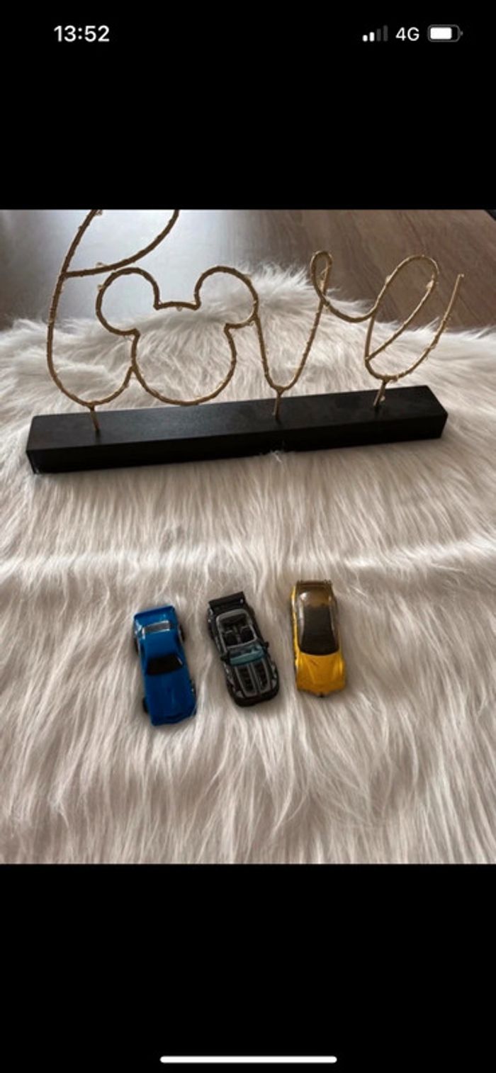 Très beau lot de trois voitures hotweels 🥰