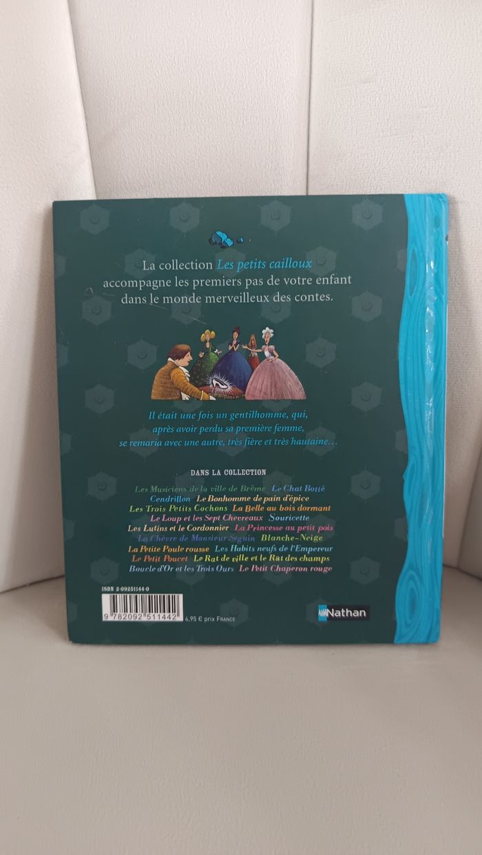 Livre " Cendrillon" - photo numéro 2
