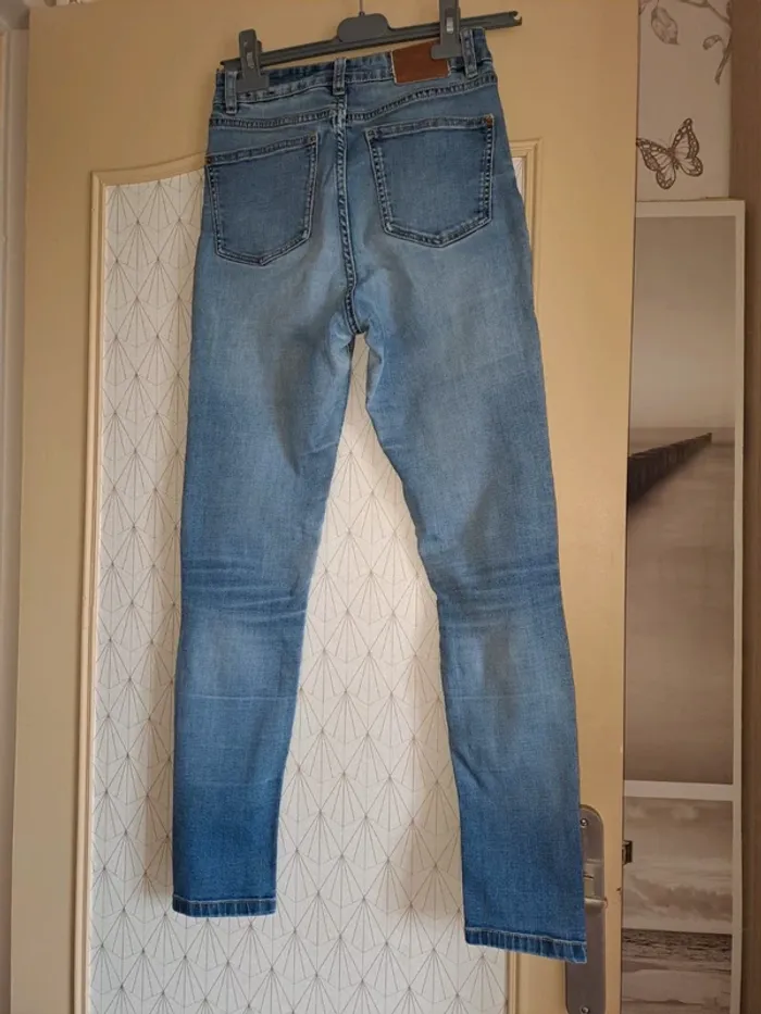 Jean femme skinny bleu effet used Jennyfer 36 tbe - photo numéro 2