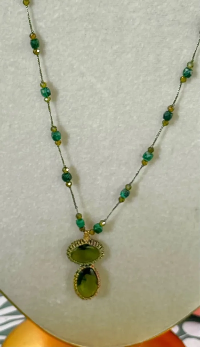 Collier cordons fins tresses habaha Paris perles malachites et 2 multi facettes d’eaux dou - photo numéro 2