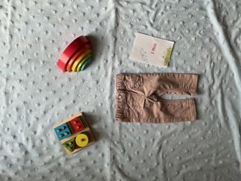 pantalon rose lila taille réglable 3 mois broderies sur les poches