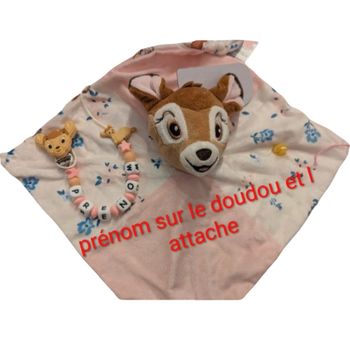 Doudou Bambi et o attache
