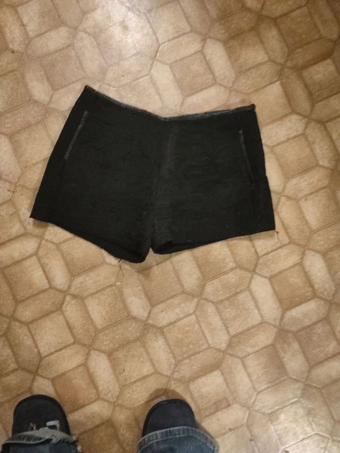 Short Naf Naf 36