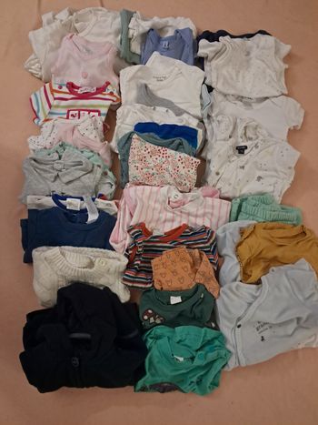 Gros Lot de vêtements 6/9 mois