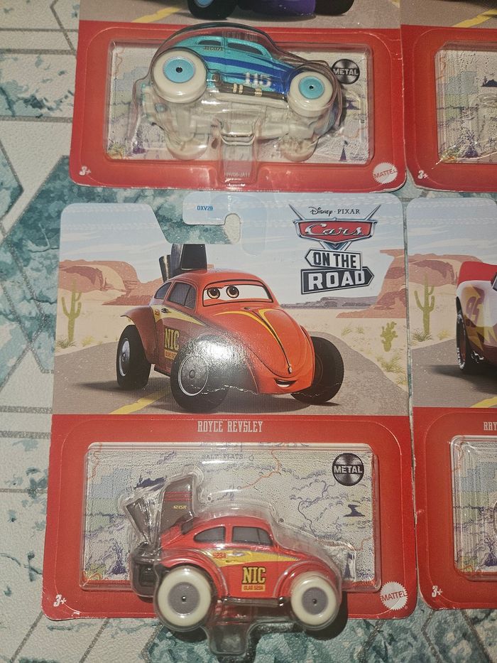 Lot de voitures cars Mattel neuves prix bas - photo numéro 2