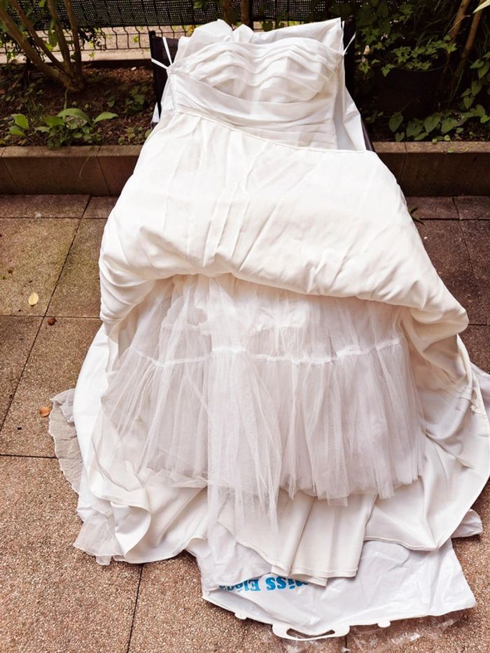 Robe de mariée bustier - photo numéro 10