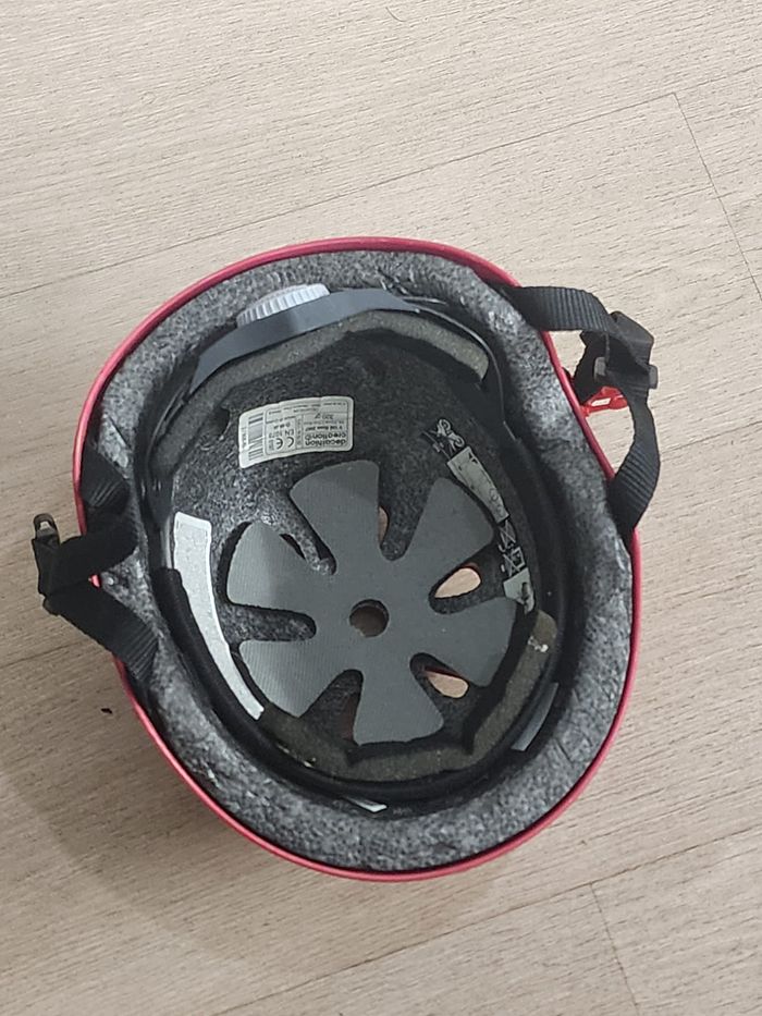 Kit protections enfant – casque + genouillères/coudières/poignets - photo numéro 2
