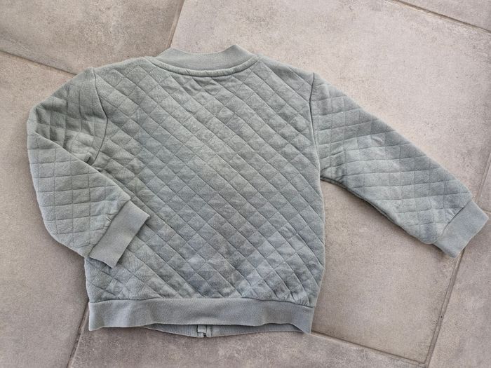 Gilet damassé vert amande Kiabi 24 mois - photo numéro 5