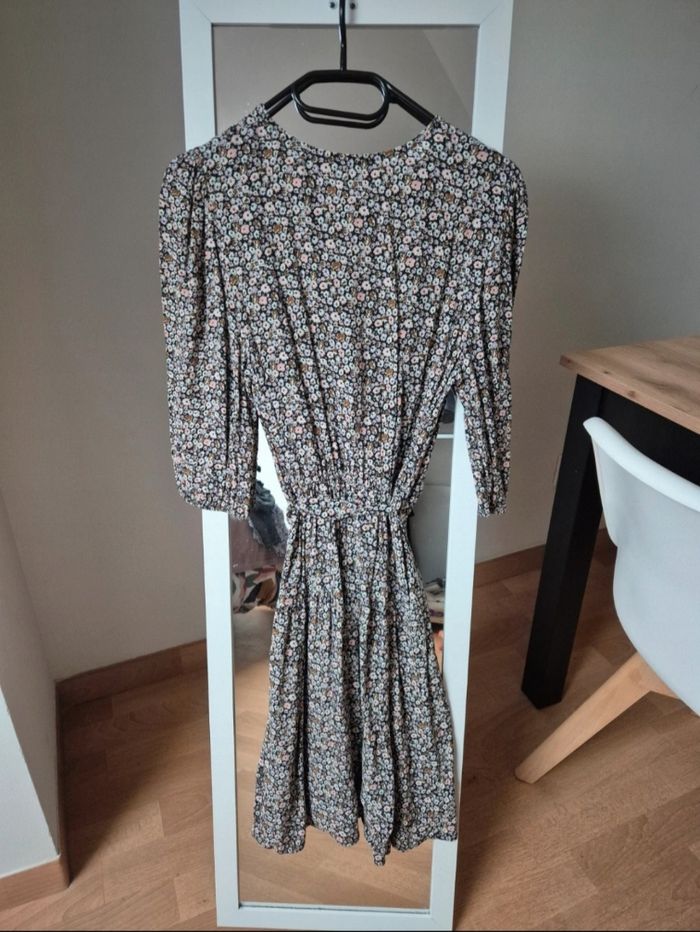 Robe à fleurs - photo numéro 2
