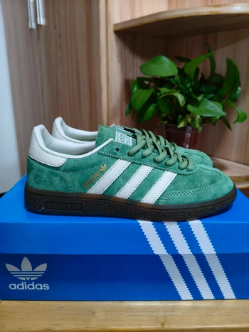 Adidas  HANDBALL SPEZIAL taille 36 