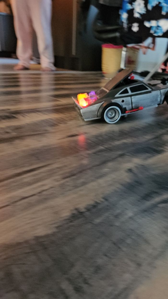 Voiture Charger - photo numéro 5