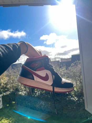 Jordan 1 mid