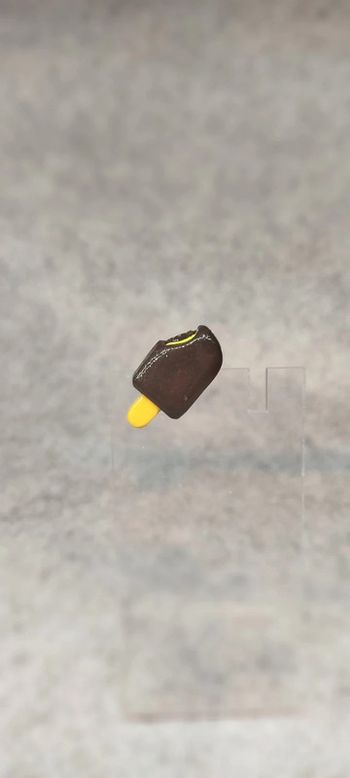 🍄 pin's glace au chocolat