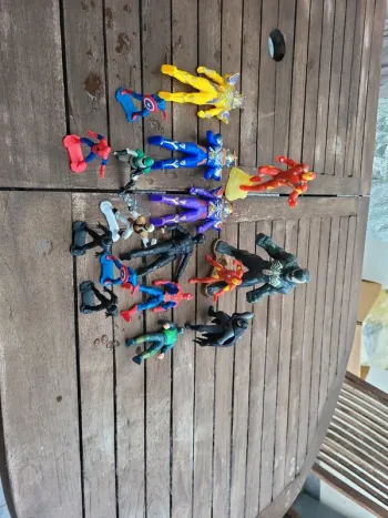 Lot figurines.