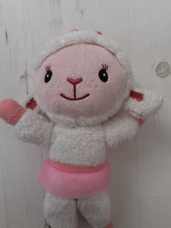 Peluche mouton Dr La peluche Disney - photo numéro 2