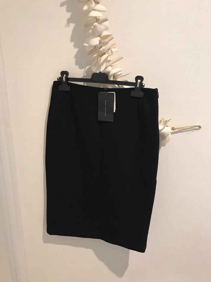 Jupe Taille S« Zara » neuve!