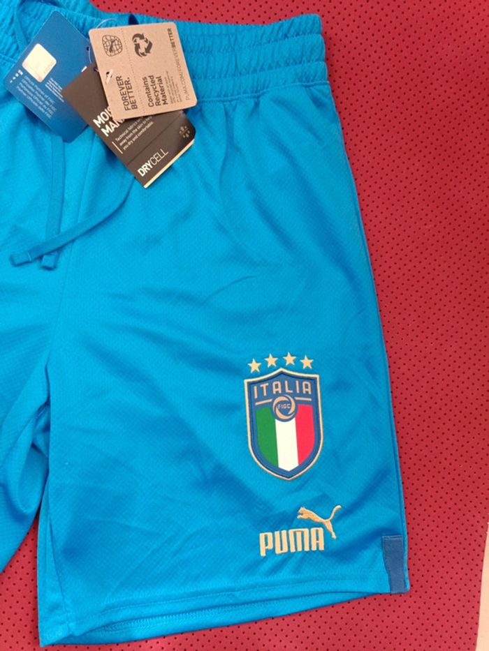 Short de foot Italie, Puma Authentique Officiel taille Adulte S, Neuf - photo numéro 2