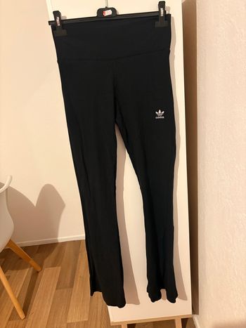 Legging Adidas flare