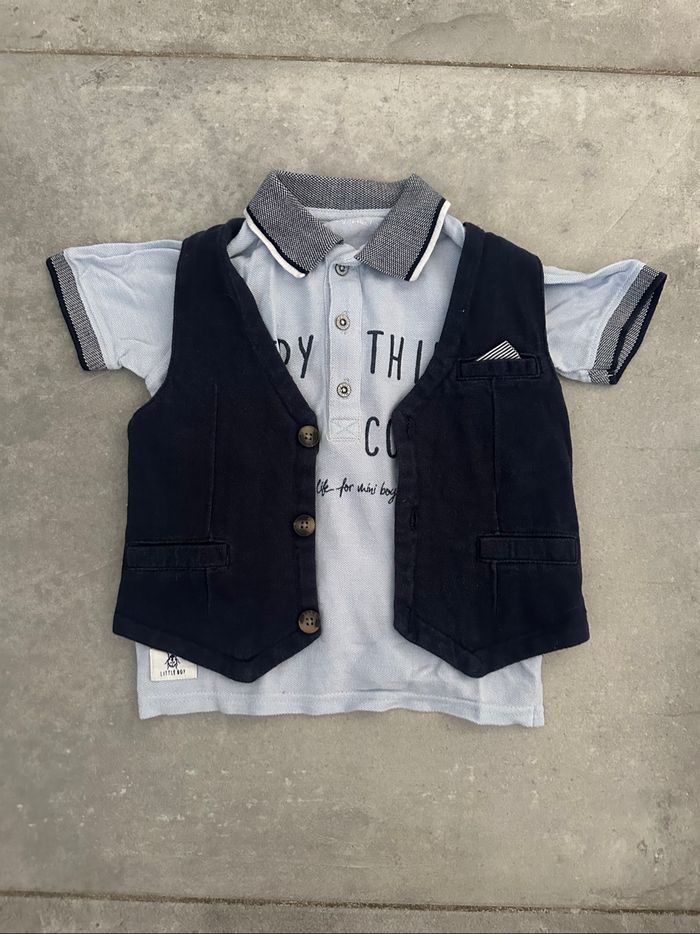 Gilet habillé bleu marine et polo, castagnette taille trois ans