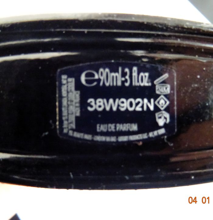 flacon de parfum Yves st Laurent black opium  pour collectionneur - photo numéro 3