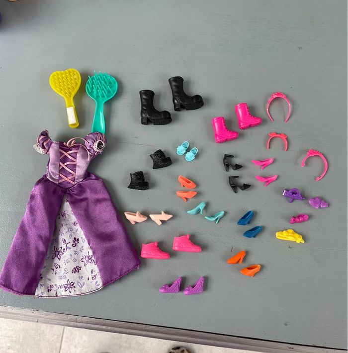 Lot accessoires Barbie