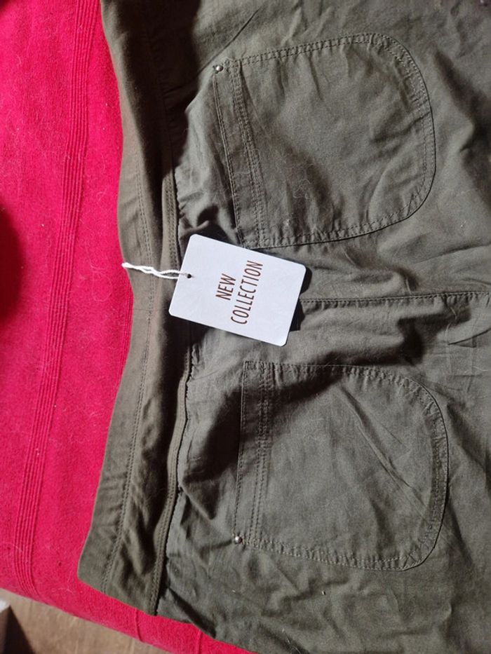 Short bermuda neuf kaki - photo numéro 3