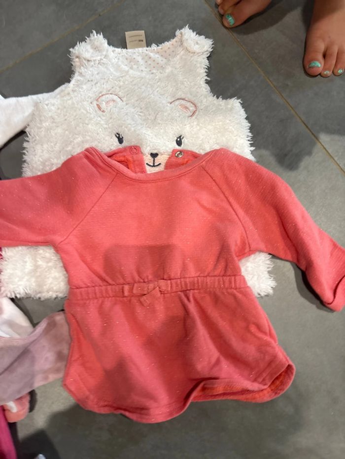 Lot de vêtements filles 3 mois hivers - photo numéro 15