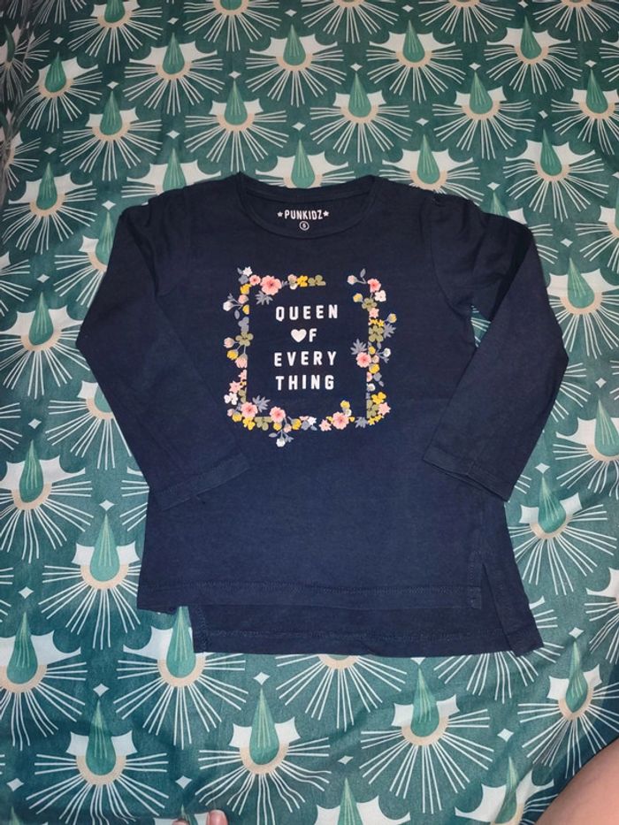 T-shirt manche longue taille 5 ans