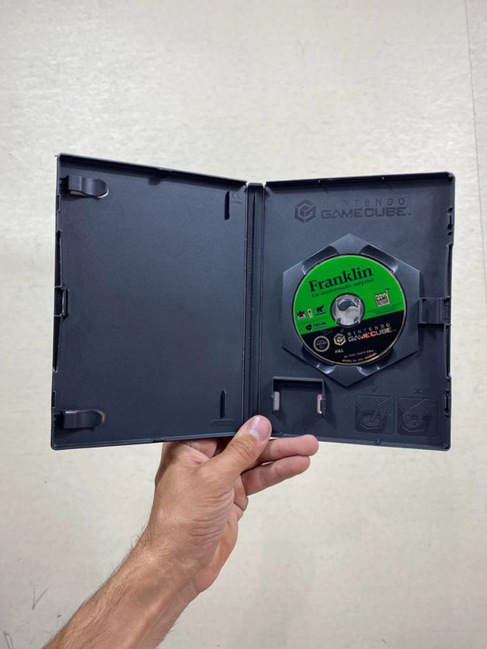 🎮 Franklin : Un anniversaire surprise – Jeu Nintendo GameCube (PAL FR) - photo numéro 3