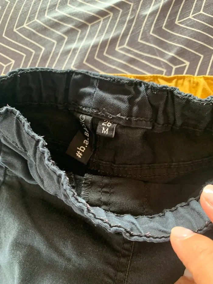Lot 1 jeans et 2 pantalons Kiabi 24mois - photo numéro 5