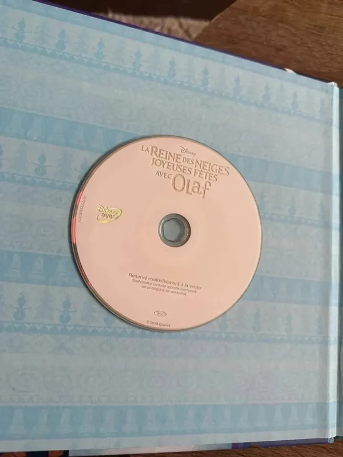 La reine des neiges joyeuses fêtes avec olaf + dvd du film - photo numéro 3