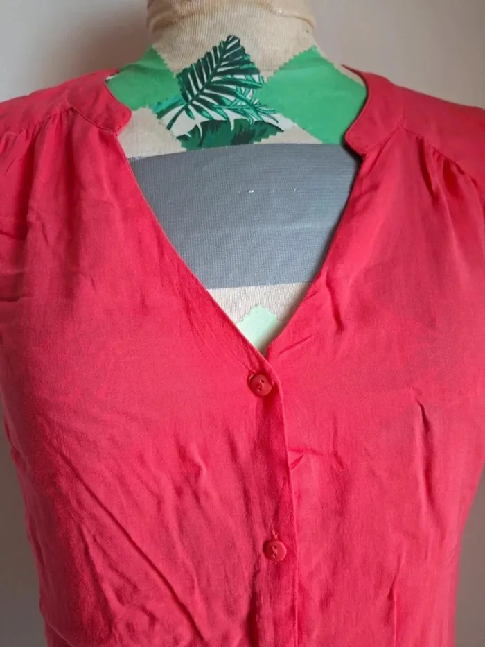 Chemise rouge, Camaïeu, confortable, en très bon état, taille 8 ans - photo numéro 2