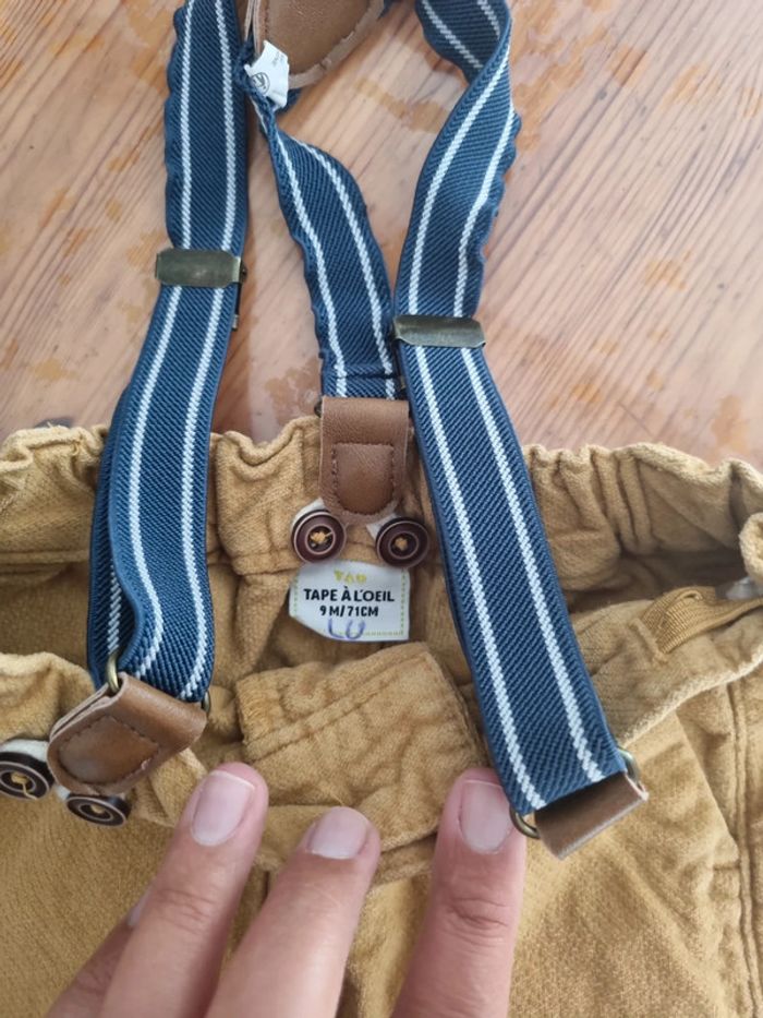 Pantalon avec bretelles 9 mois - photo numéro 3