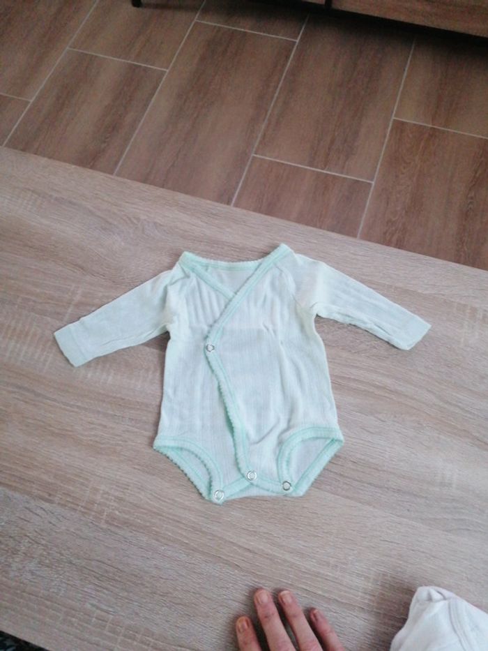 Lot de  bodies mixte - photo numéro 2