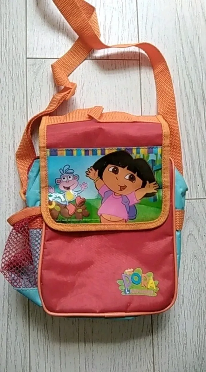Lot  sac à goûter + trousse Dora l'exploratrice - photo numéro 2