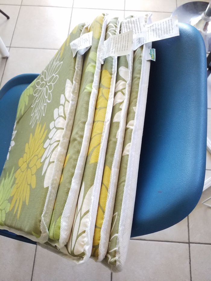 Lot de 5 coussins de chaises - photo numéro 2