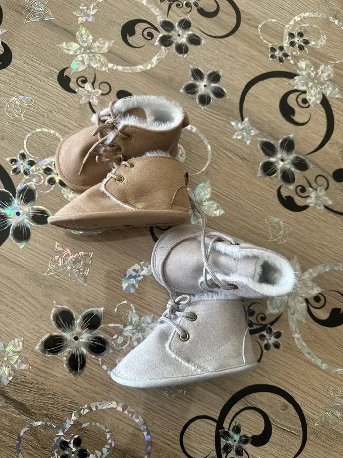 Lot de deux paires de chaussures - photo numéro 2