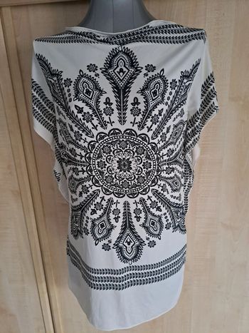 Blouse manches courtes taille 38-40