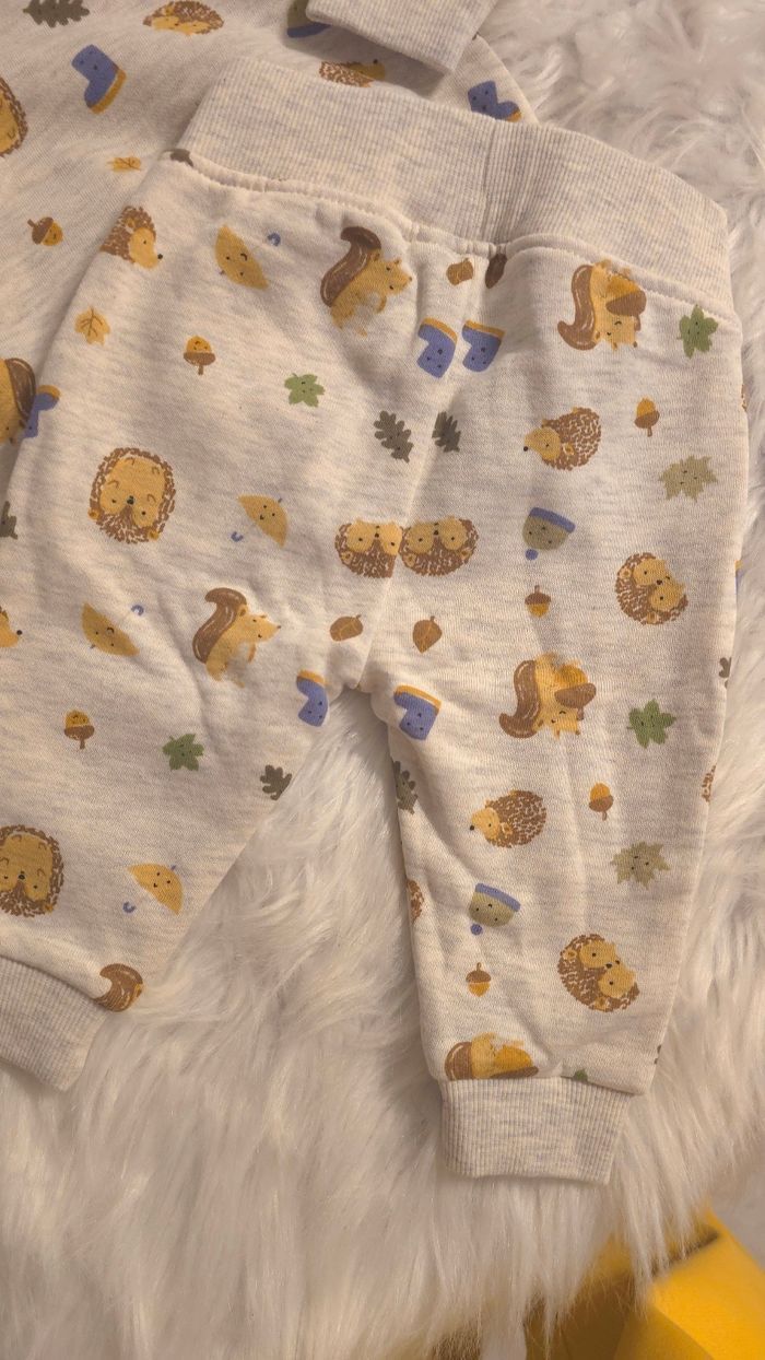 NEUFS (non portés) 🏷💙😍 superbe  ensemble molleton 6mois garçon 😍💙🏷 - photo numéro 2