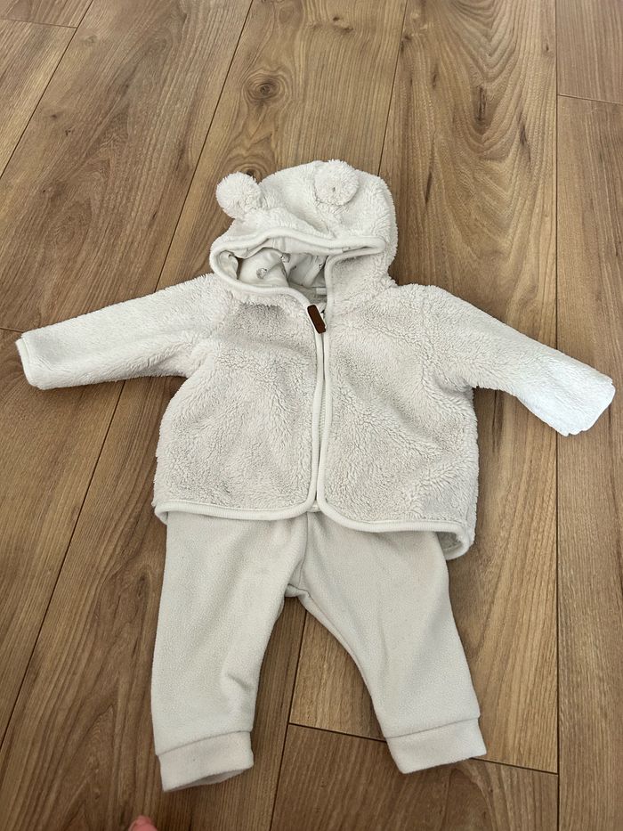 Lot bébé 1 mois - photo numéro 4