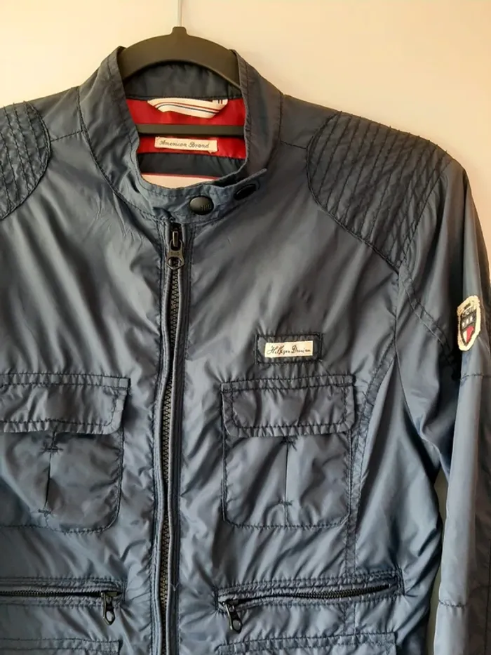 Veste Tommy Hilfiger femme en très bon état - photo numéro 3