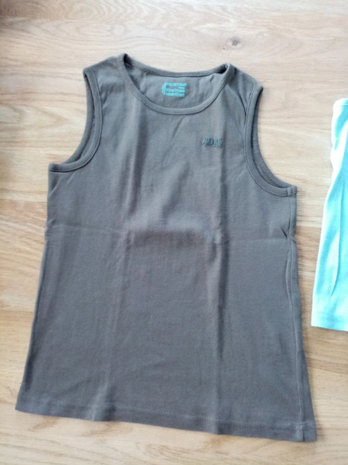 T-shirt sans manches - photo numéro 5