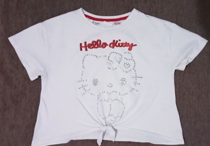 Ensemble tee shirt  Zara hello Kitty pantalon léger sans marque - photo numéro 2