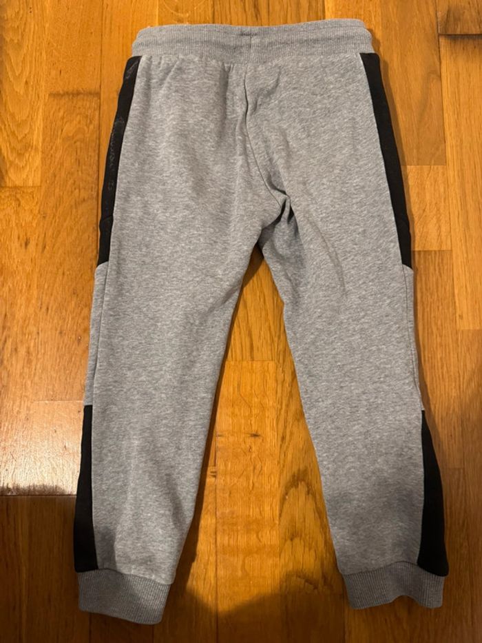 Pantalon gris C&A 5 ans - photo numéro 5