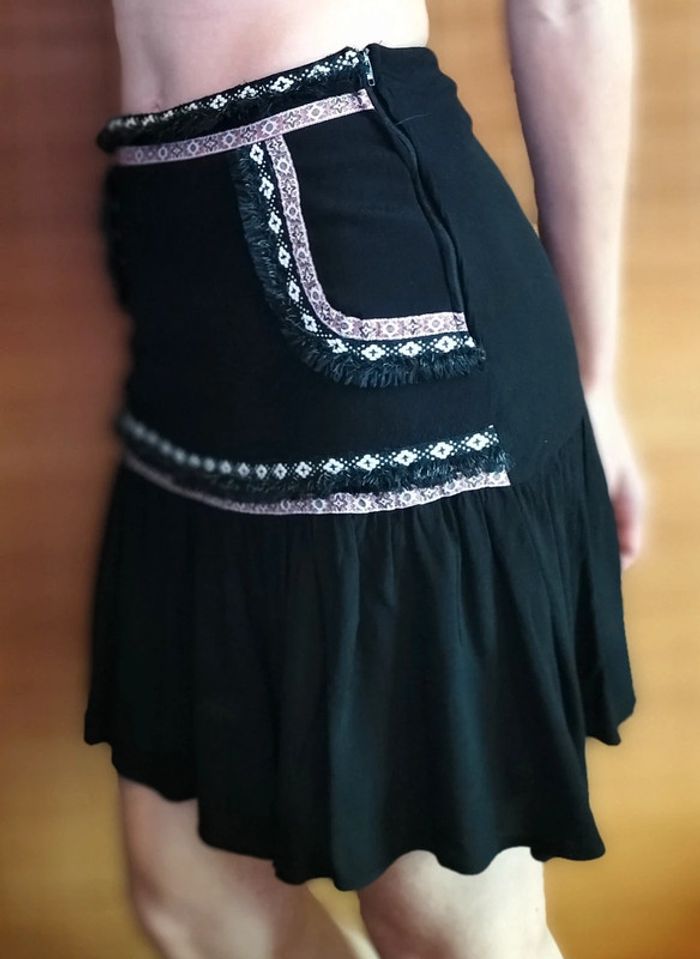 Jupe à volants Naf Naf Taille 36 - photo numéro 4